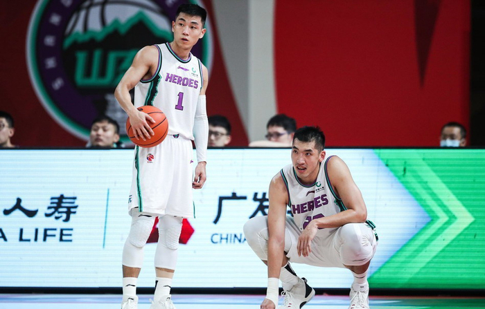 CCTV5直播浙江广厦迎战北控 CBA第28轮四场对决引
