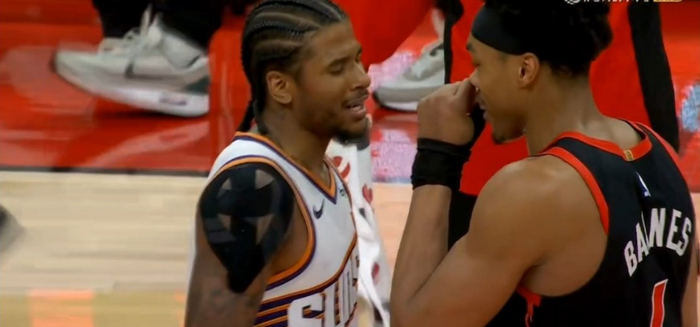 杰伦·格林背靠背砍70分 火箭逆转鹈鹕重返西部前