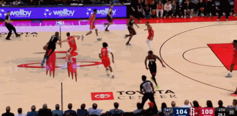 杰伦·格林背靠背砍70分 火箭逆转鹈鹕重返西部前