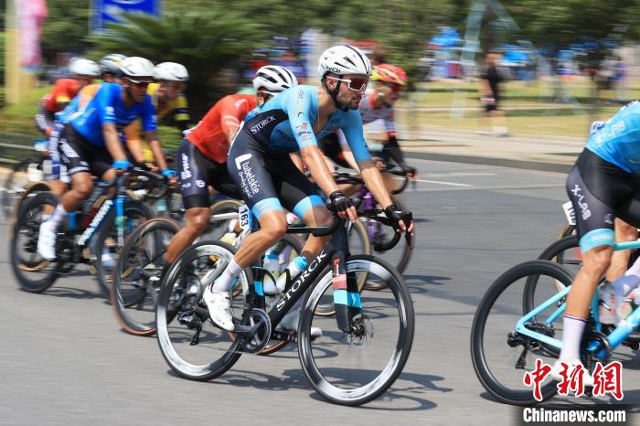 泰国车手斩获环鄱赛首站冠军 赛事创亚洲最长纪