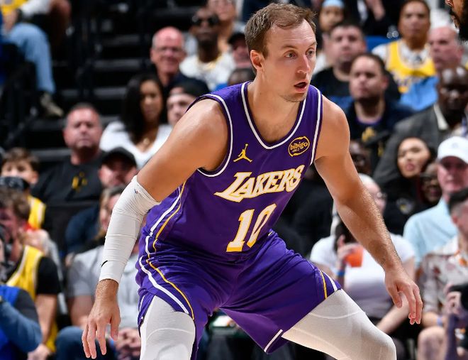 湖人险胜步行者 肯纳德表现低迷引关注