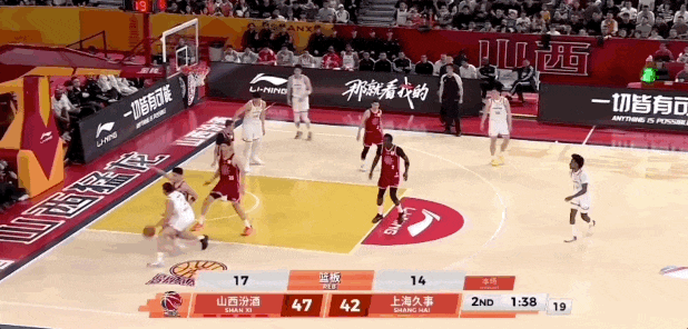 古德温31分率队险胜山西，上海延续连胜