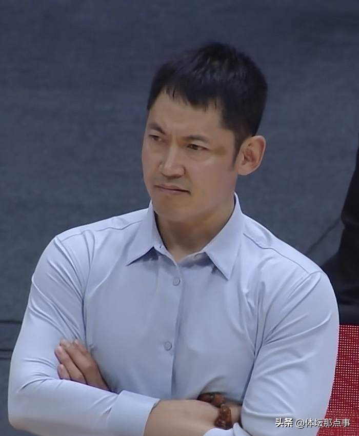 广州龙狮客场大胜吉林男篮 北控与广州龙狮争夺