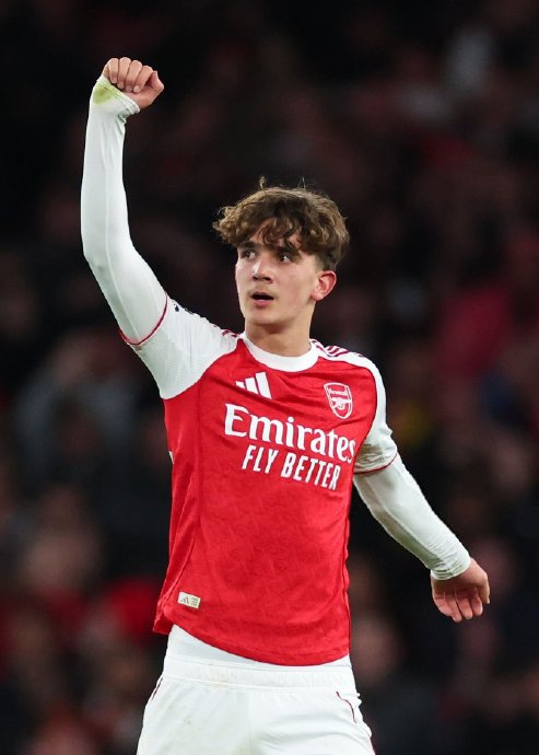 阿森纳青训新星小稻子闪耀赛场未来可期