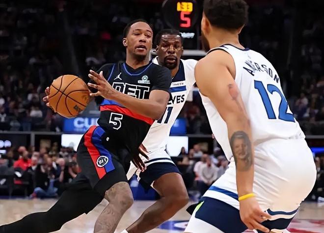 雷霆马刺锁定前二 湖人惨败43分陷卡位战