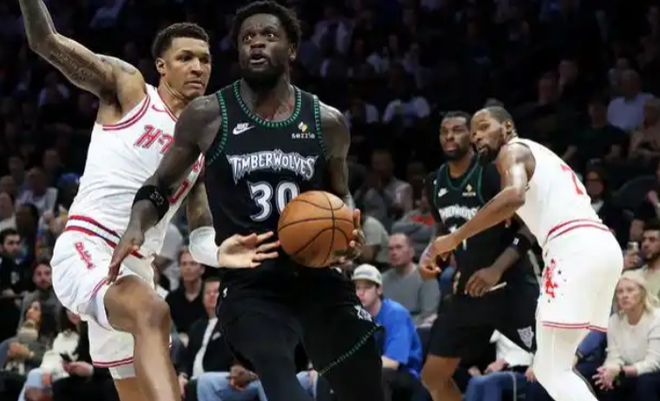 马刺冲击8连胜迎战雄鹿 字母哥伤缺成焦点